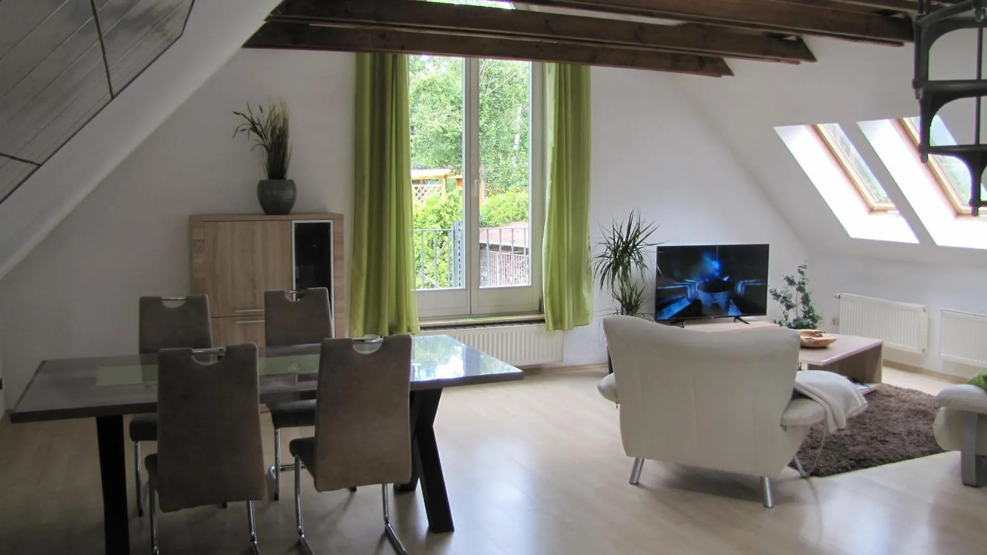 Ferienwohnung Im Gruenen Von Dresden 0*,