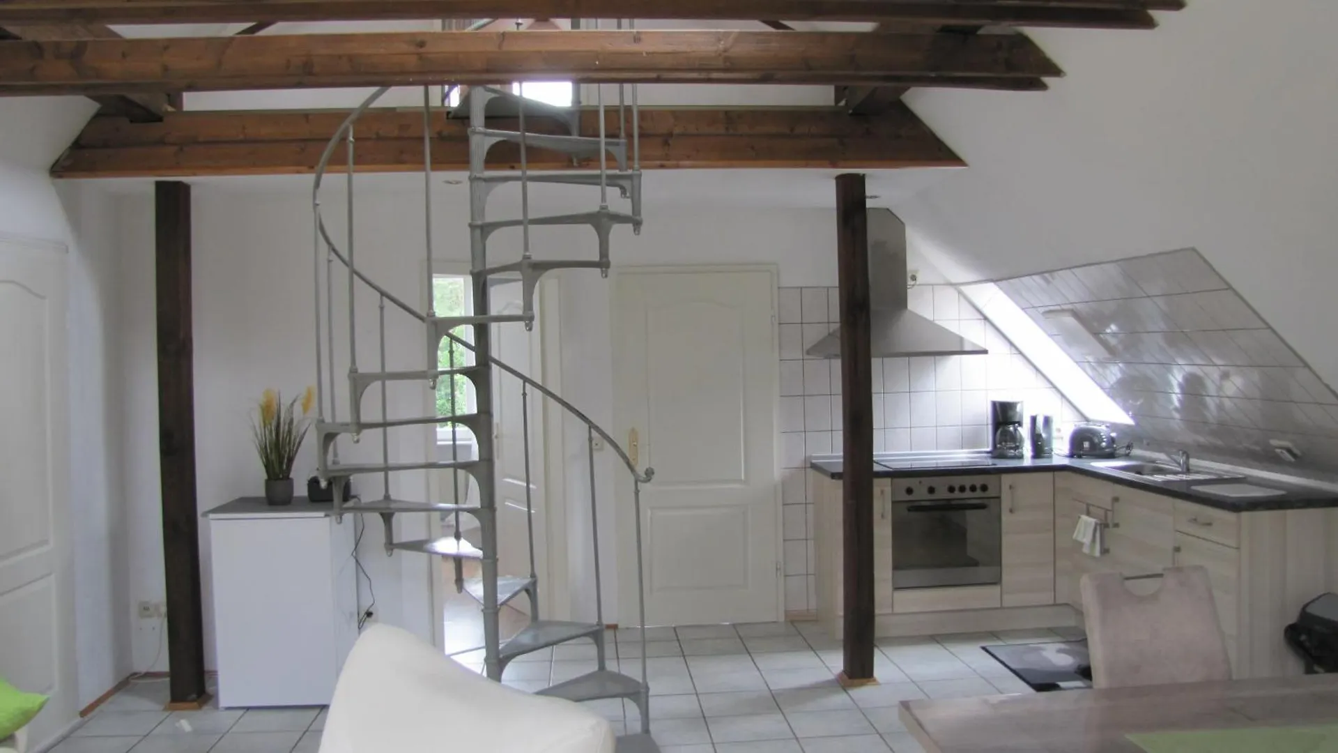 Apartament Ferienwohnung Im Gruenen Von Drezno