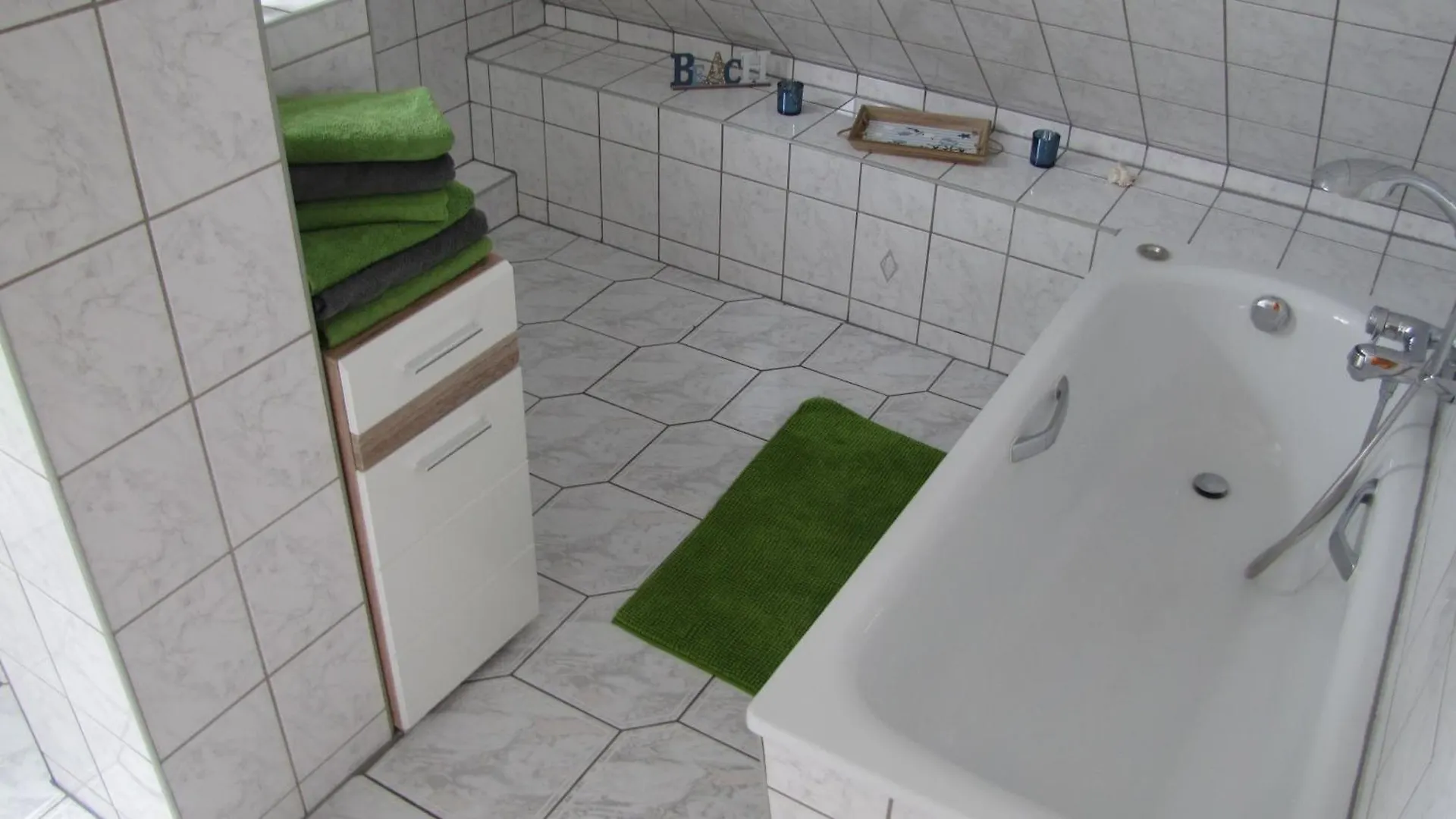 Ferienwohnung Im Gruenen Von Drezno 0*,